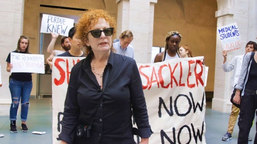 Toute la beauté et le sang versé Toute la beauté et le sang versé